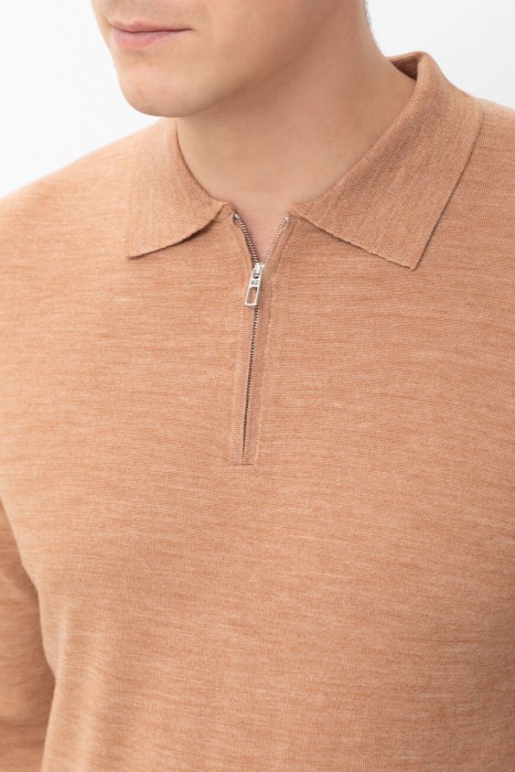 поло  из италии вид сбоку