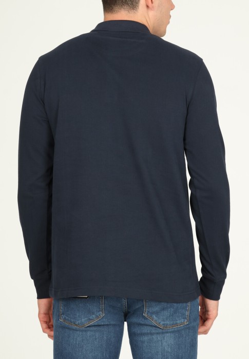 Товар синего цвета с внутренней стороны