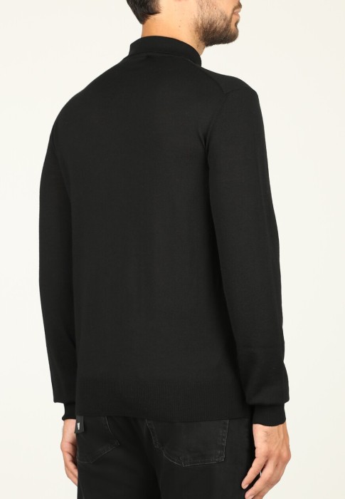 поло  из италии вид сбоку