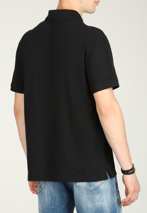 Товар черного цвета с внутренней стороны