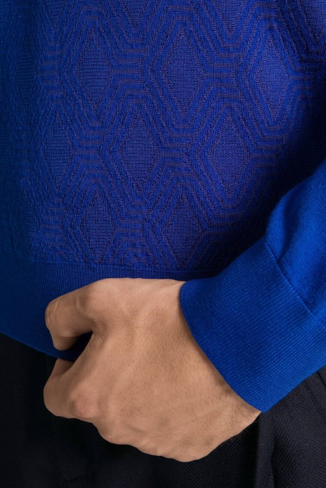 Товар синего цвета с внутренней стороны