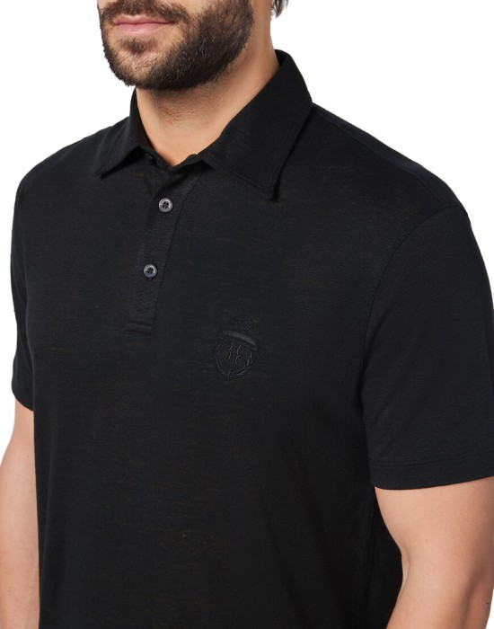 Товар черного цвета с внутренней стороны