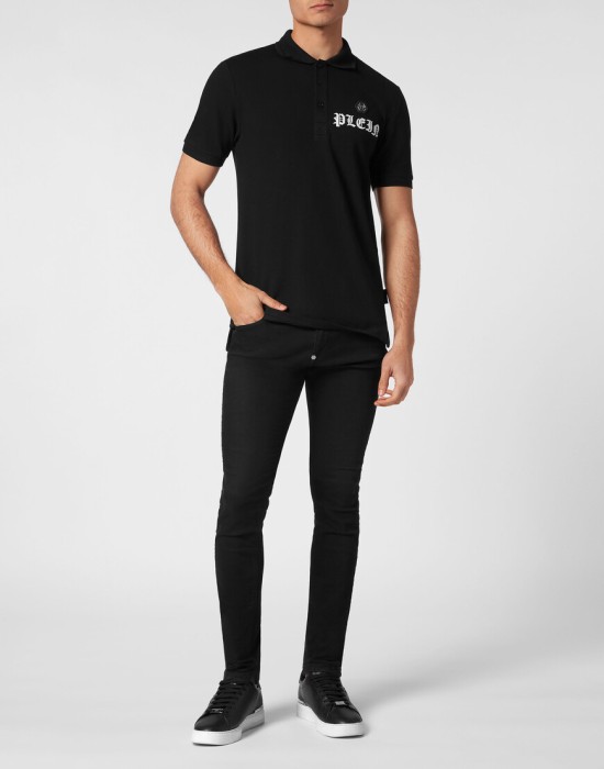 Товар черного цвета с внутренней стороны