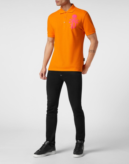 Товар оранжевого цвета с внутренней стороны