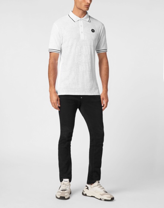 Товар белого цвета с внутренней стороны