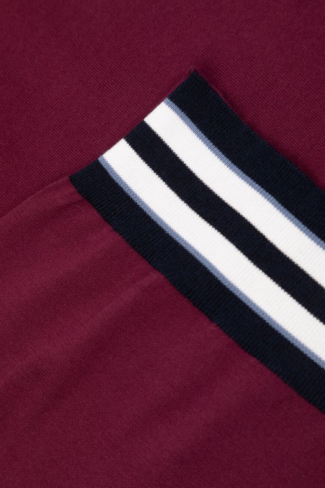 поло  универсального стиля с лицевой стороны