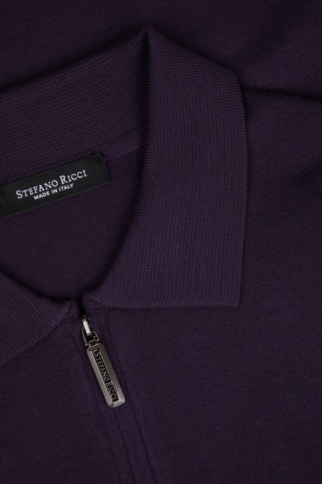 Товар фиолетового цвета с внутренней стороны