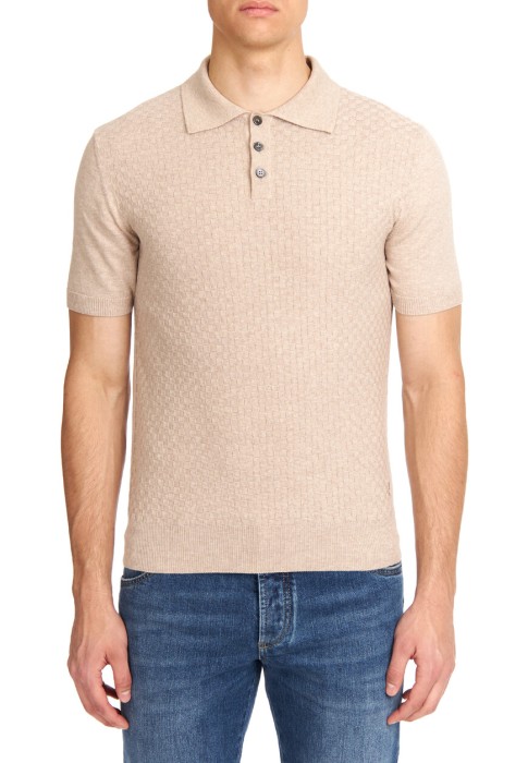 Товар бежевого цвета с внутренней стороны