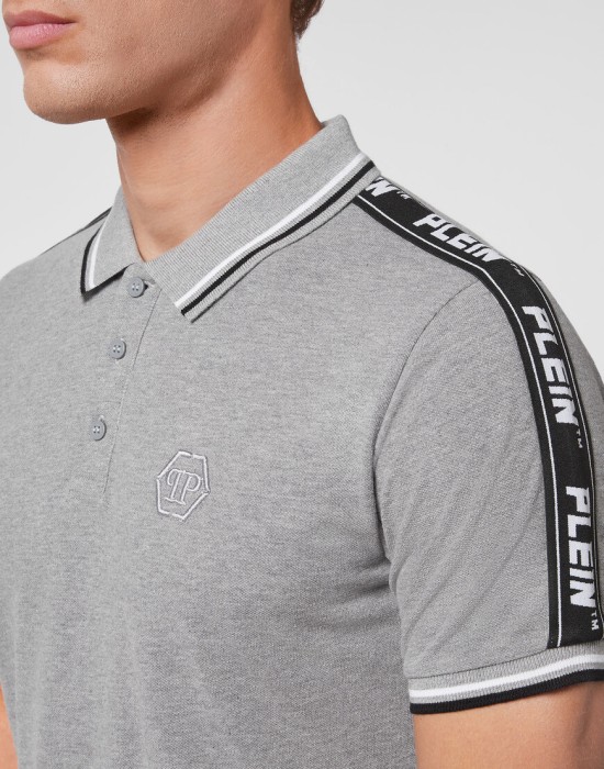 поло  из проверенных материалов спереди