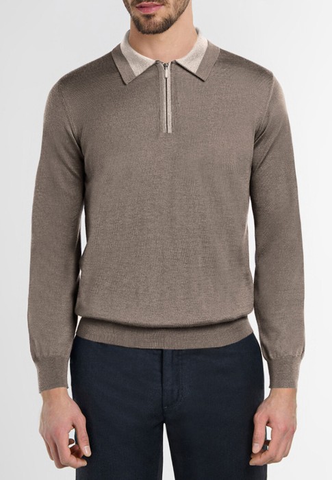 Товар серого цвета с внутренней стороны