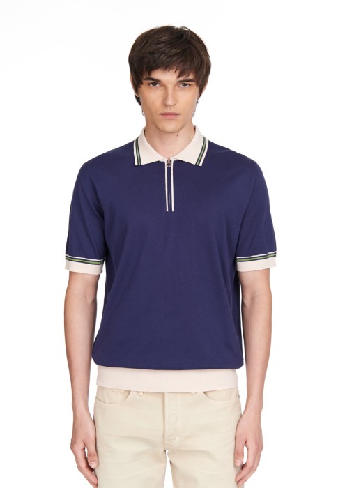 поло  из англии вид сбоку