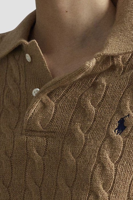 поло  из америки вид сбоку