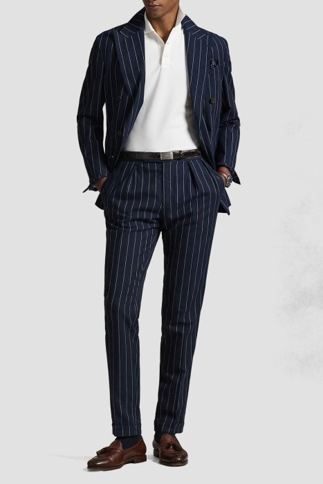 Товар белого цвета с внутренней стороны