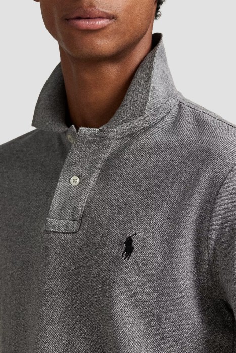 поло  из америки вид сбоку