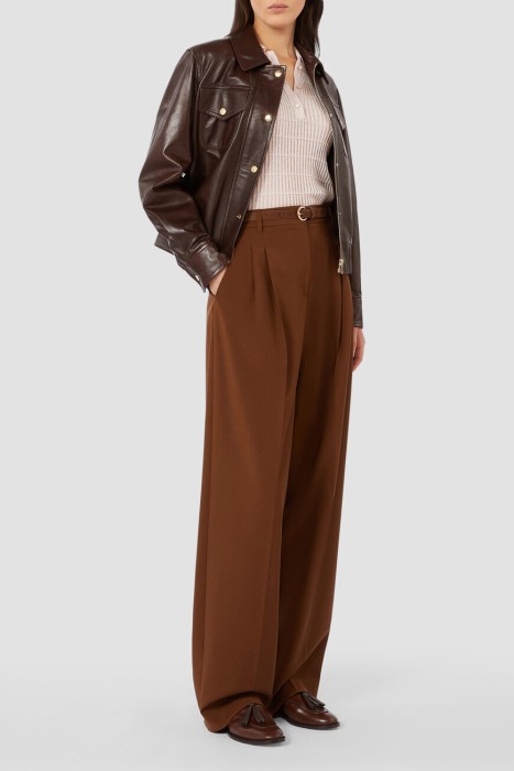 Товар розового цвета с внутренней стороны