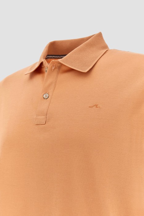 Товар оранжевого цвета с внутренней стороны