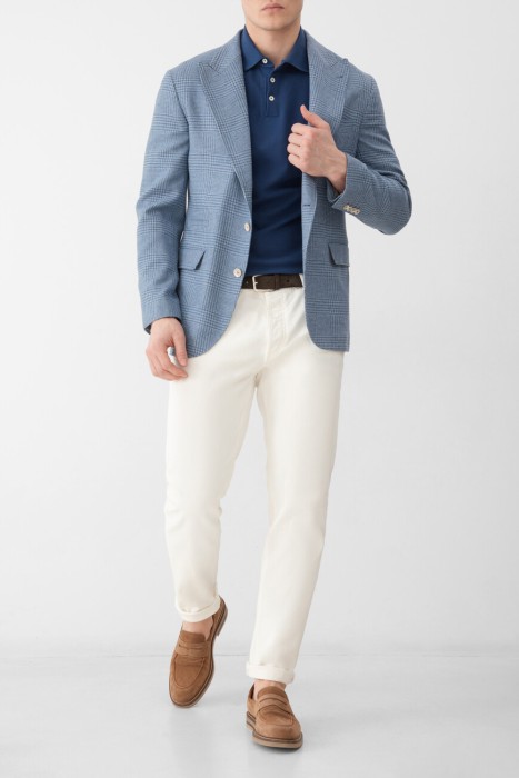 Товар синего цвета с внутренней стороны