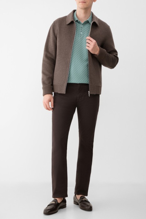 Товар голубого цвета с внутренней стороны