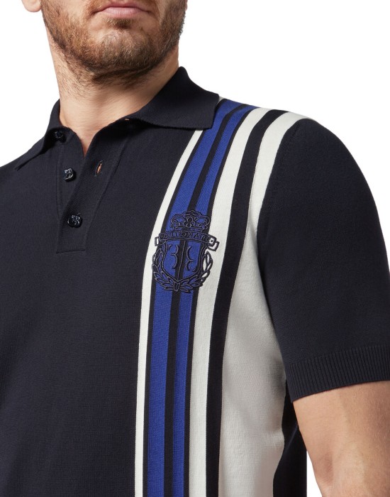 Товар синего цвета с внутренней стороны