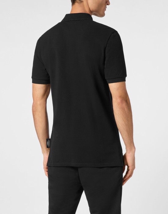 Товар черного цвета с внутренней стороны