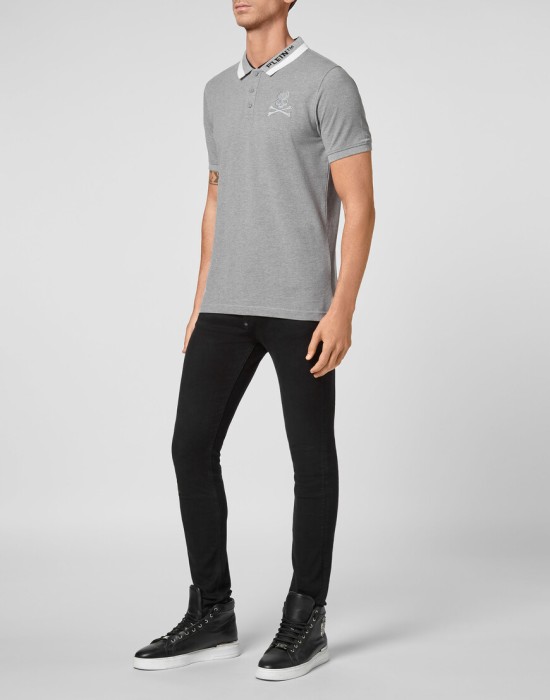 Товар серого цвета с внутренней стороны