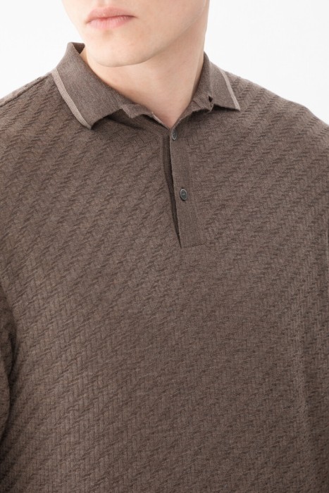 поло  из италии вид сбоку