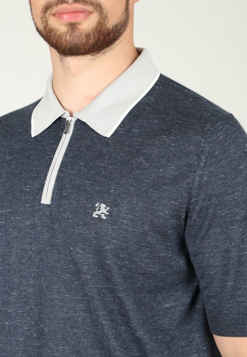 Товар синего цвета с внутренней стороны