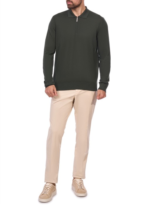 поло  по цене 104230 руб вид справа