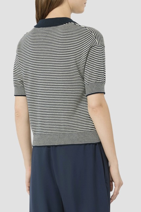 поло  от бренда max mara вид слева