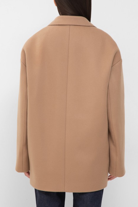 полупальто  модель egg по цене 387000 руб вид справа