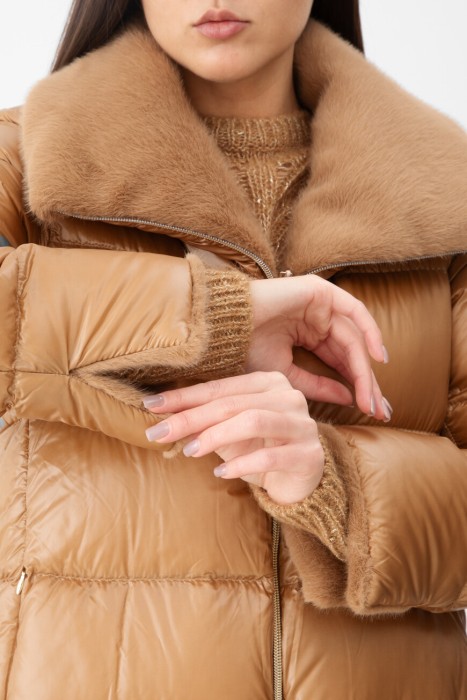 Продукция для женщин фото