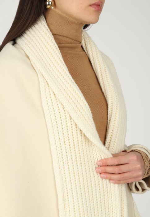 полупальто  из италии вид сбоку