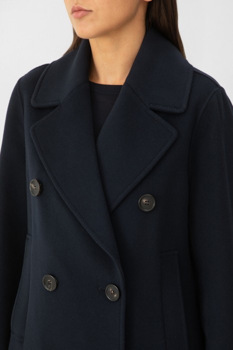 полупальто  из италии вид сбоку