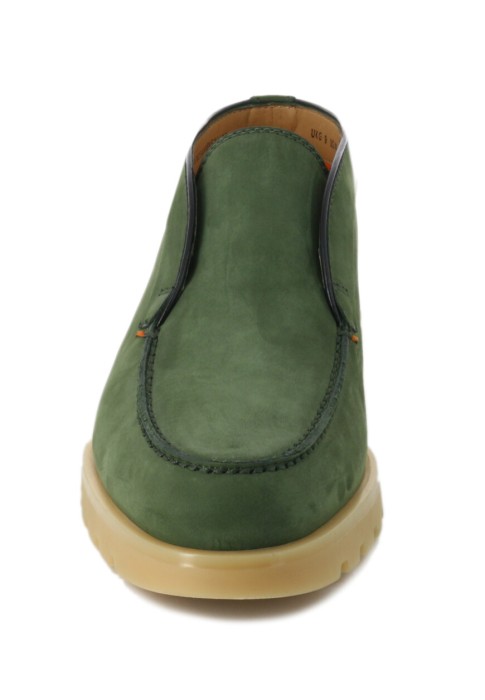 Товар зеленого цвета с внутренней стороны