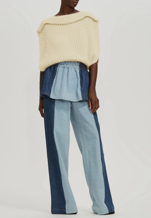 пончо  по цене 53130 руб вид справа