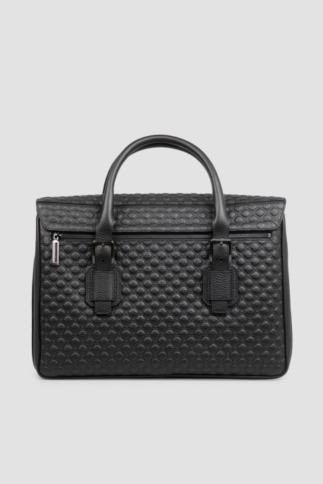 Товар черного цвета с внутренней стороны