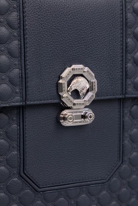 портфель  для взрослого возраста с изнаночной стороны