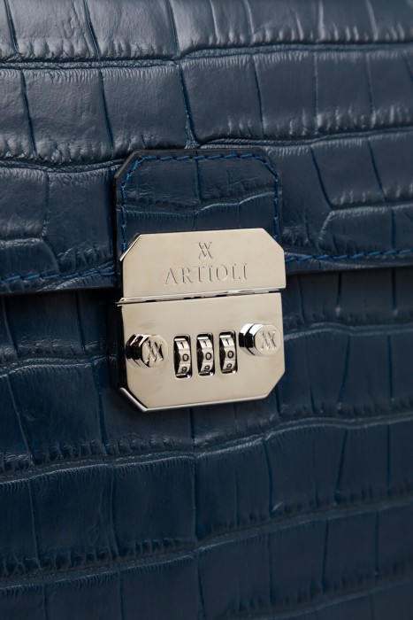 портфель  универсального стиля с лицевой стороны