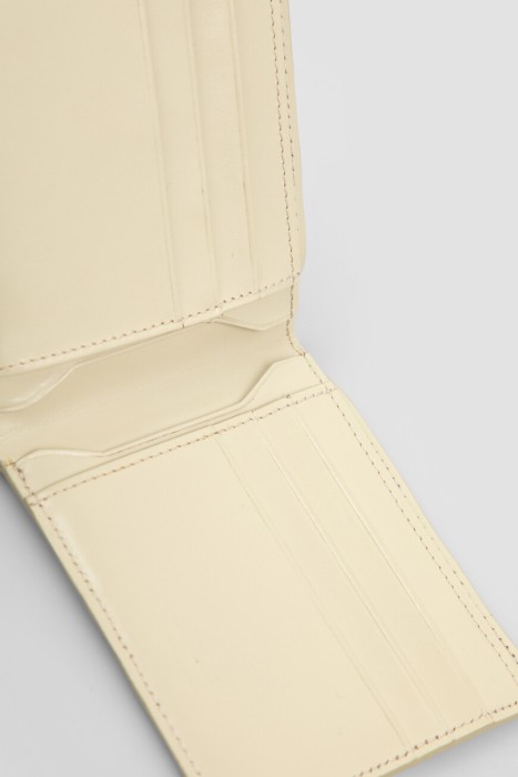 портмоне  из кожи спереди