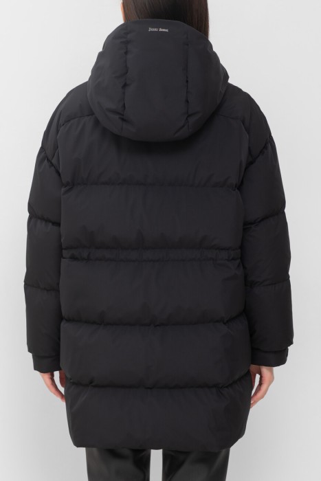 пуховик  модель из коллекции laminar от бренда herno вид слева