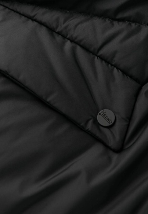пуховик  от бренда herno вид слева