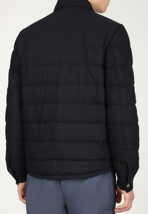 пуховик  из италии вид сбоку