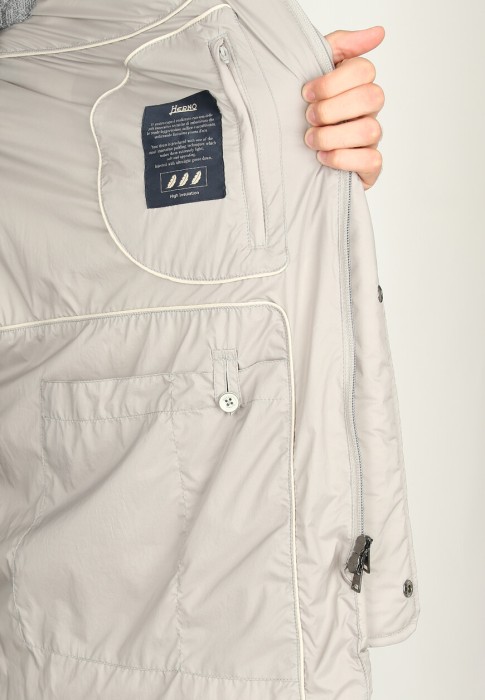 пуховик  универсального стиля с лицевой стороны