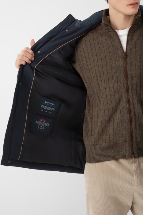 пуховик  из полиэстера спереди