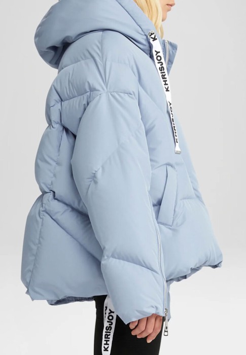 Товар голубого цвета с внутренней стороны