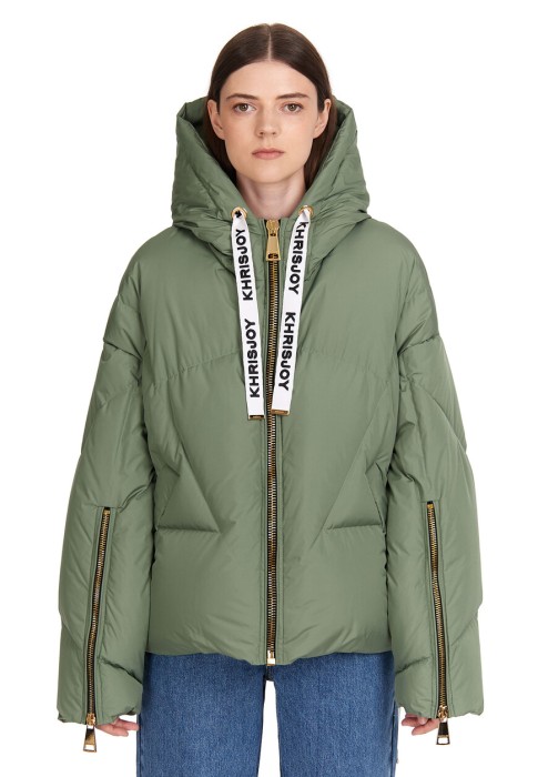 пуховик  из италии вид сбоку