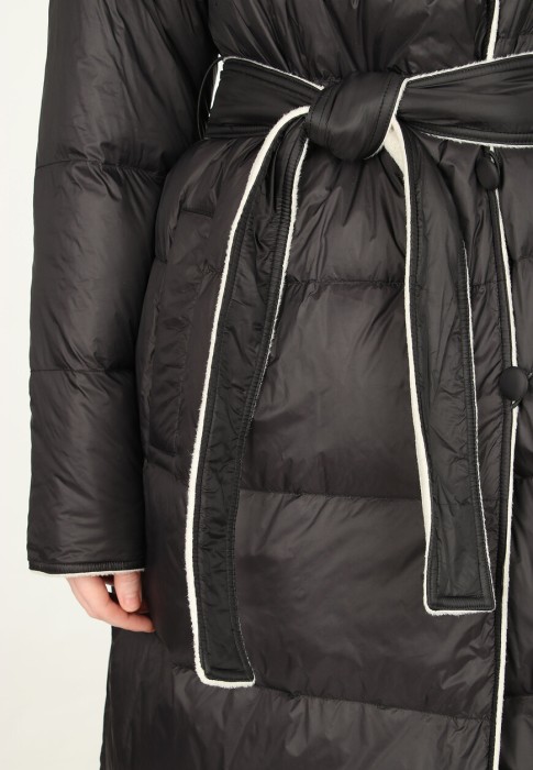 пуховик  универсального стиля с лицевой стороны