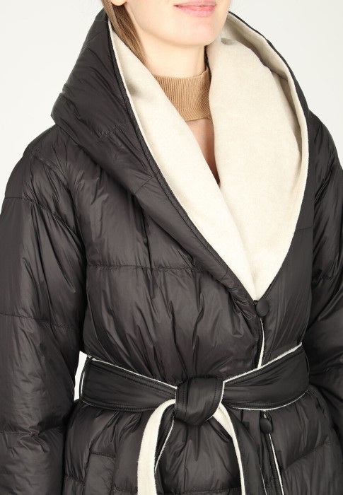 пуховик  для взрослого возраста с изнаночной стороны