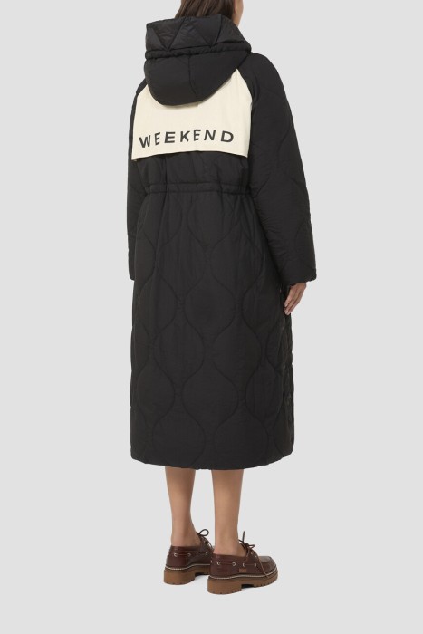 Товар черного цвета с внутренней стороны