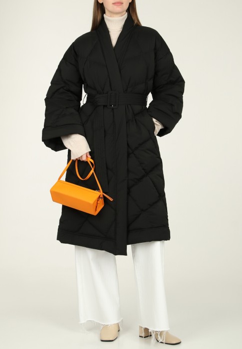 пуховик  от бренда replume вид слева